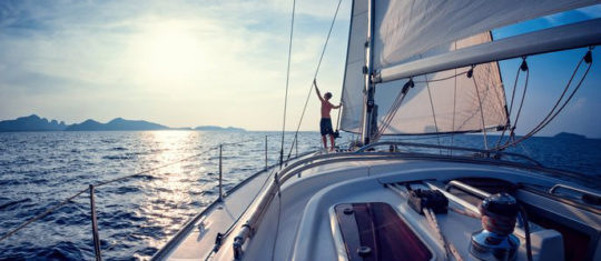 Faire de la voile quand on est débutant
